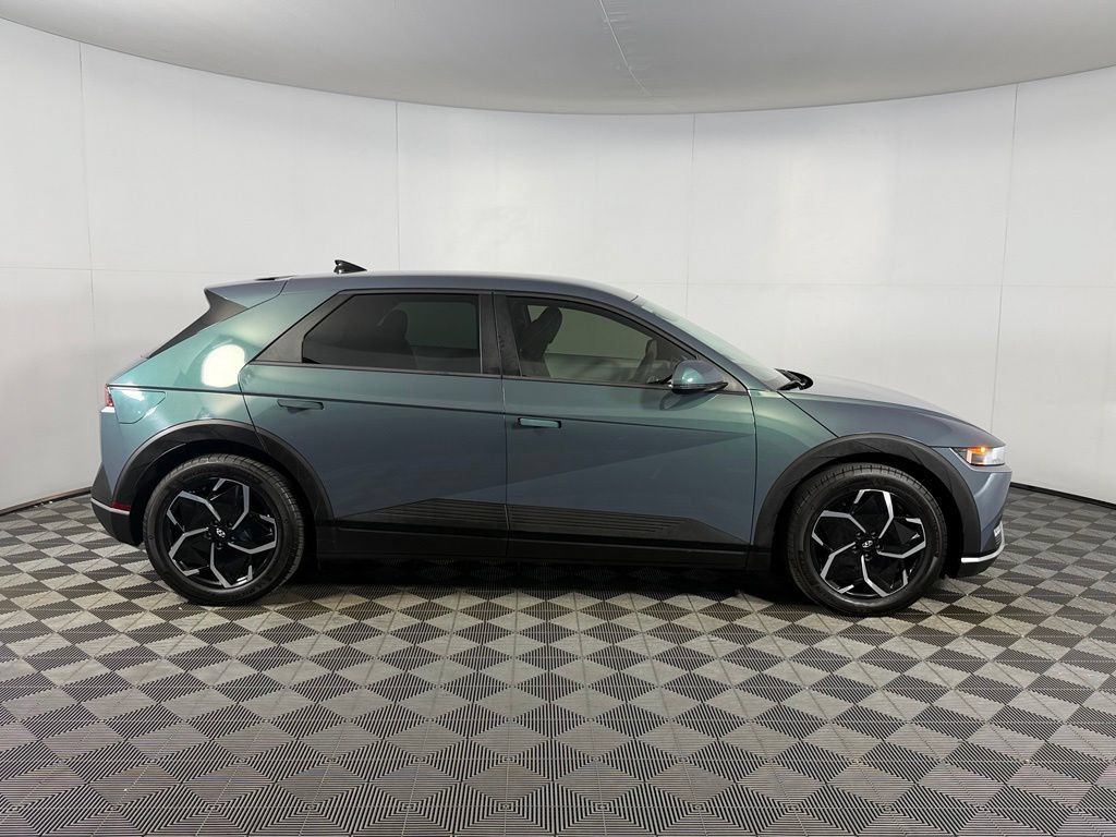 Used 2024 Hyundai Ioniq 5 SEL RWD image 4