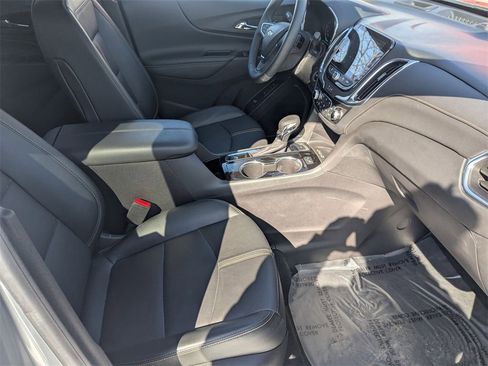 Used 2024 Chevrolet Equinox Premier image 27