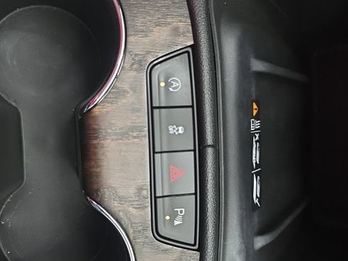 Used 2023 GMC Acadia Denali w/ Black Diamond Edition FWD image 38