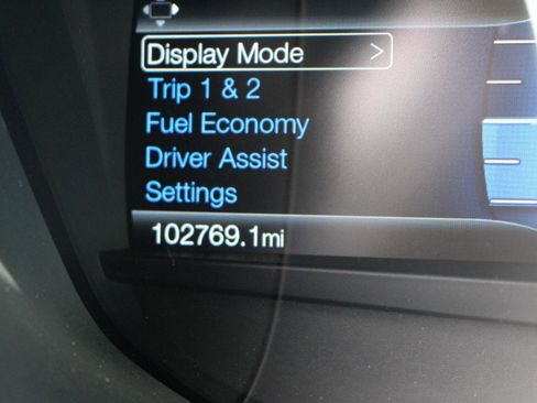 Used 2017 Ford Fusion SE w/ Equipment Group 201A AWD/4WD image 24