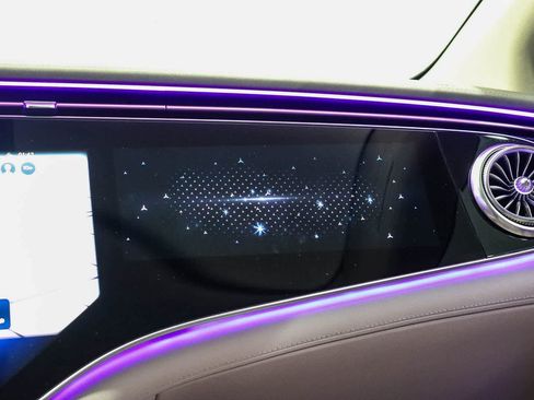 Certified 2023 Mercedes-Benz EQS 580 4MATIC Sedan image 16