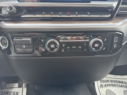 Used 2022 Chevrolet Silverado 1500 RST w/ Z71 Off-Road Package image 26