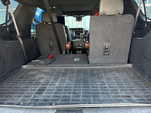 Used 2023 GMC Yukon XL Denali Ultimate AWD/4WD image 14