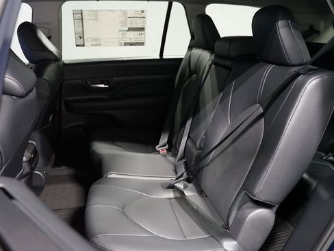 New 2026 Toyota Grand Highlander AWD Hybrid image 6