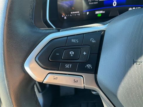 Used 2024 Volkswagen Jetta SE image 29