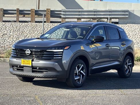 New 2026 Nissan Kicks SV w/ SV Premium Package image 5