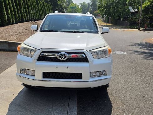 Used 2011 Toyota 4Runner 2WD image 2