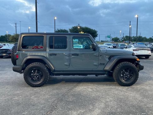 Used 2026 Jeep Wrangler Unlimited Sport AWD/4WD image 4