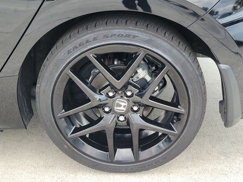 Certified 2025 Honda Civic Sport image 9