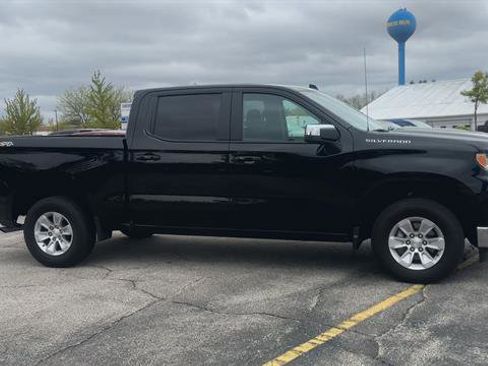 Certified 2025 Chevrolet Silverado 1500 LT AWD/4WD image 2