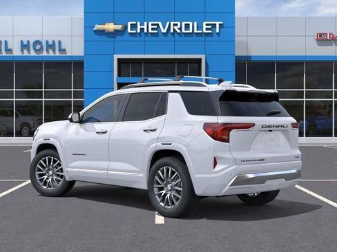 New 2026 GMC Terrain Denali w/ LPO, Black Badging Package image 3