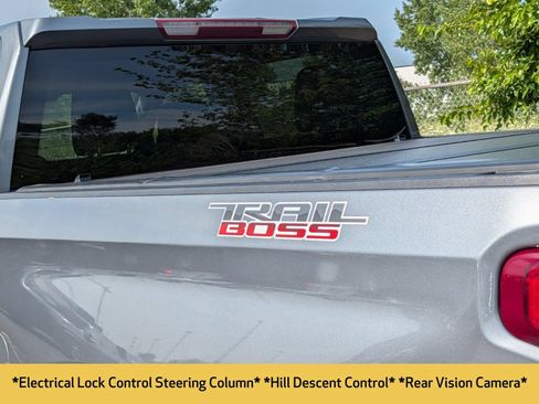 Used 2021 Chevrolet Silverado 1500 LT Trail Boss AWD/4WD image 15