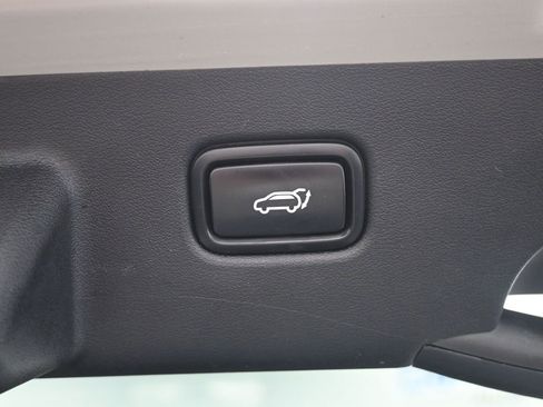 Certified 2022 Kia EV6 Wind w/ Wind Technology Package image 35