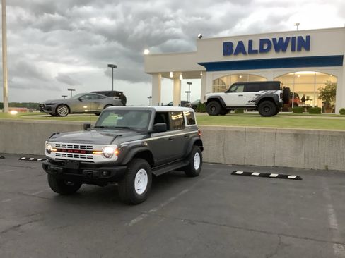 New 2026 Ford Bronco Heritage Edition AWD/4WD image 3
