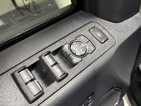 Used 2022 Ford F250 Lariat w/ Black Appearance Package image 27