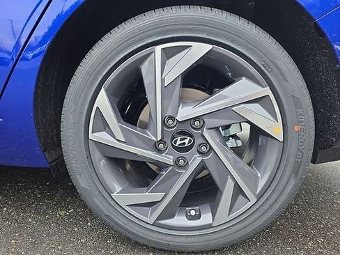 New 2026 Hyundai Elantra Limited image 46