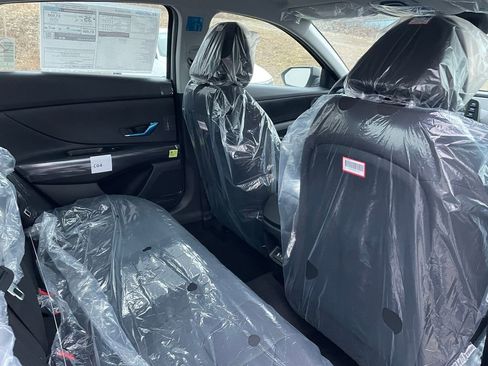 New 2026 Hyundai Elantra SE w/ Cargo Package image 11