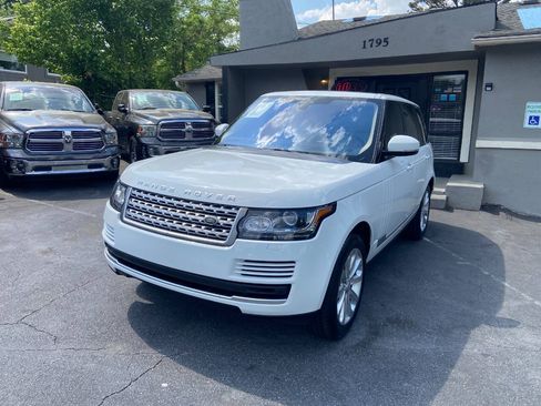 Used 2017 Land Rover Range Rover HSE AWD/4WD image 2