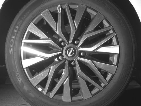 Used 2025 Nissan Altima 2.5 SV image 15