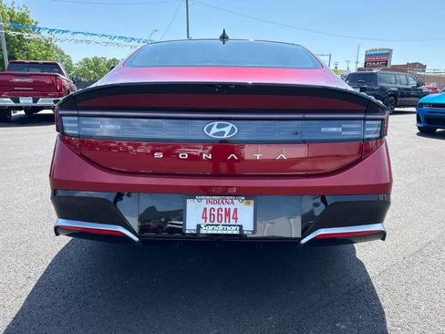Used 2025 Hyundai Sonata SEL FWD image 8