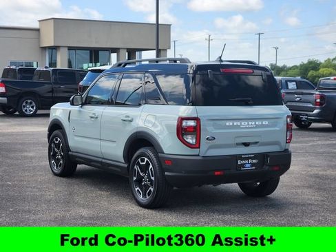 Used 2023 Ford Bronco Sport Outer Banks w/ Tech Package AWD/4WD image 4