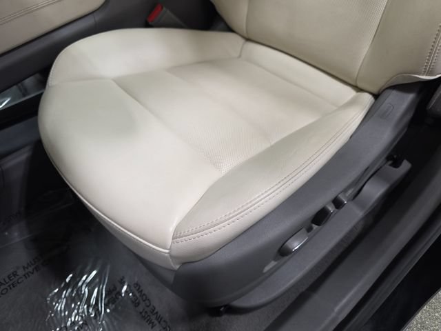 Certified 2024 Cadillac XT6 Premium Luxury w/ LPO, Floor Liner Package AWD/4WD image 27