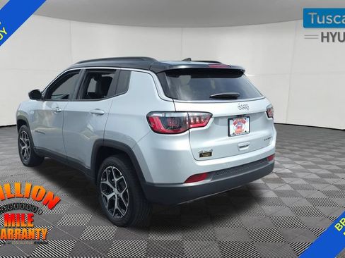 Used 2024 Jeep Compass Limited AWD/4WD image 5