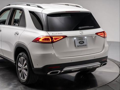 Used 2021 Mercedes-Benz GLE 350 w/ Premium Package image 32