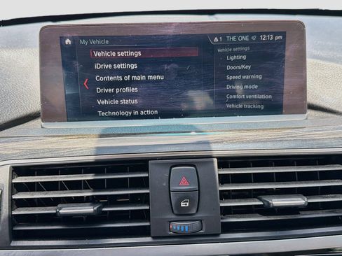 Used 2018 BMW 320i Sedan w/ Premium Package RWD image 29