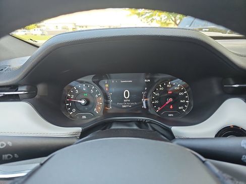 Certified 2023 Jeep Compass Limited image 19