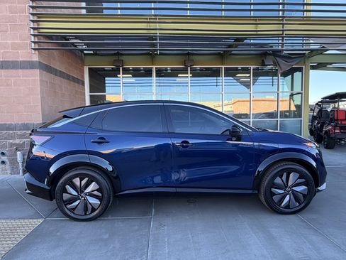 Used 2023 Nissan Ariya FWD image 9