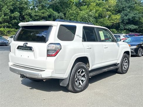 Certified 2024 Toyota 4Runner TRD Off-Road image 7
