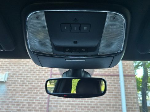 Used 2017 Jeep Grand Cherokee Altitude AWD/4WD image 27