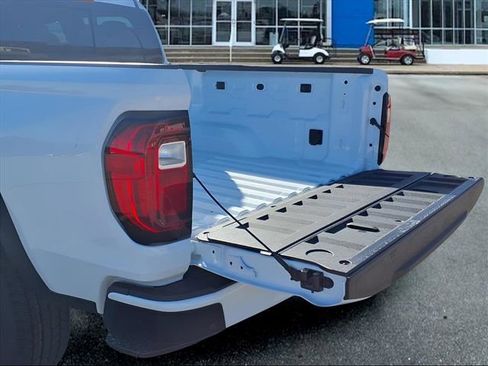 New 2026 GMC Canyon Elevation w/ Convenience Package image 26