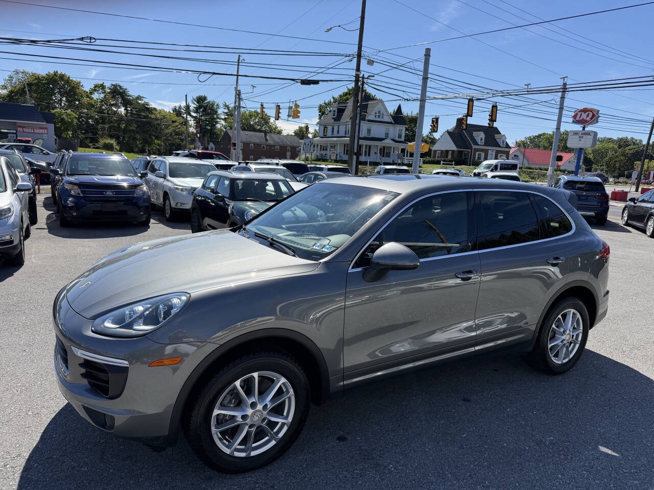 Used 2016 Porsche Cayenne AWD/4WD image 1