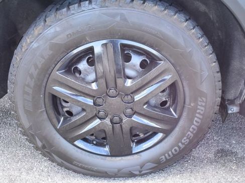Used 2023 Ford Explorer Limited w/ Class IV Trailer Tow Package AWD/4WD image 58