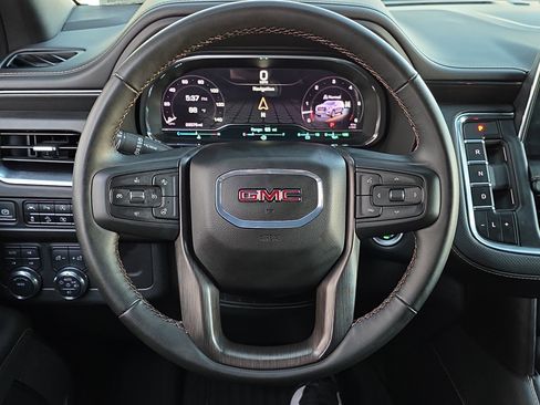 Used 2024 GMC Yukon AT4 w/ Technology Package image 19