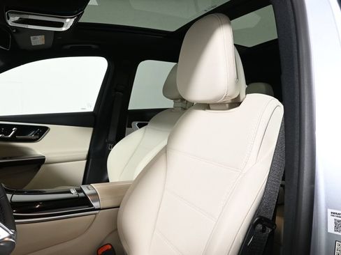 Certified 2026 Mercedes-Benz GLC 300 4MATIC image 16