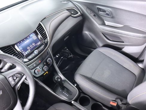 Used 2020 Chevrolet Trax LS w/ Tint and Cruise Package FWD image 28