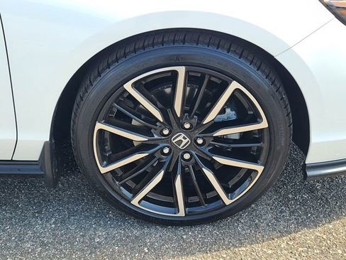 Used 2024 Honda Accord Touring image 25