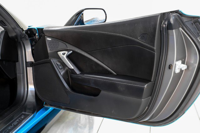 Used 2016 Chevrolet Corvette Stingray Coupe RWD image 33