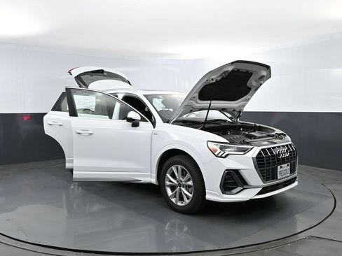 Used 2025 Audi Q3 2.0T Premium AWD/4WD image 29