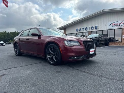 Used 2023 Chrysler 300 S RWD image 2