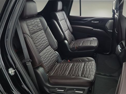 Used 2021 Cadillac Escalade Sport Platinum image 18