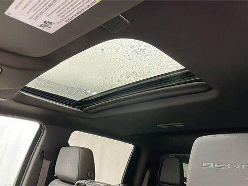 Certified 2021 GMC Sierra 1500 Denali w/ Denali Ultimate Package image 30