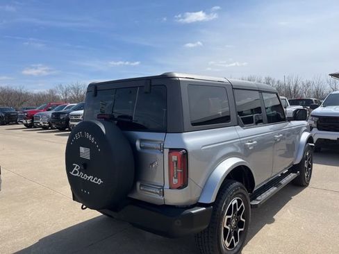 Used 2022 Ford Bronco Outer Banks image 5
