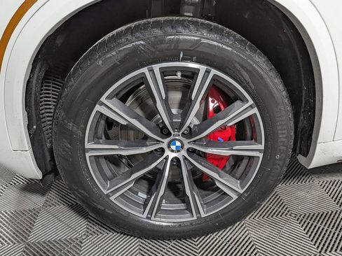 New 2026 BMW X5 xDrive40i w/ M Sport Package AWD/4WD image 30