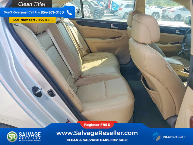 Used 2013 Hyundai Genesis 3.8 w/ Technology Pkg RWD image 13