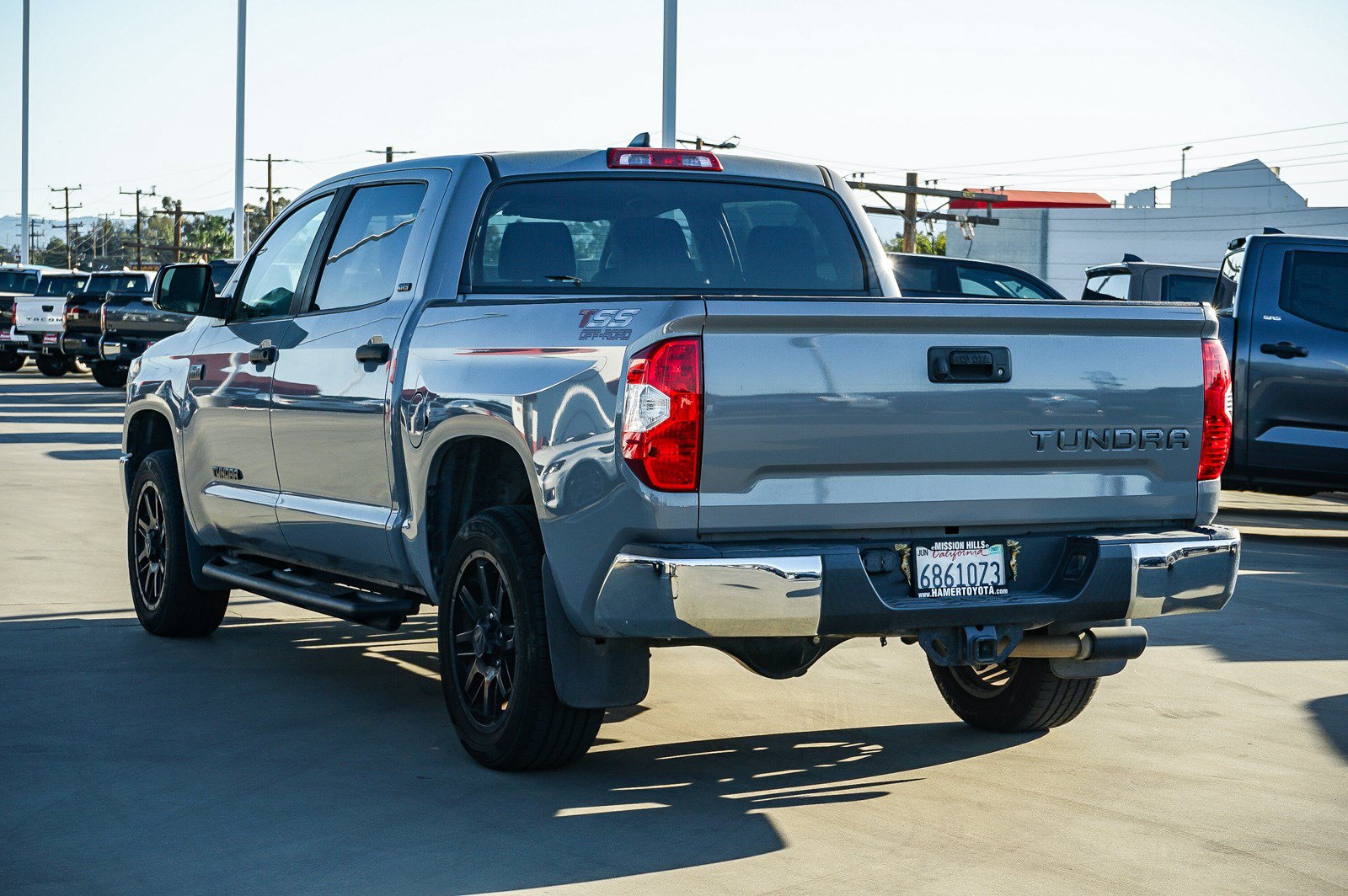 Certified 2021 Toyota Tundra SR5 w/ SR5 Leather Package RWD image 5