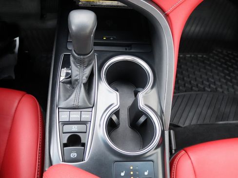 Used 2018 Toyota Camry XSE image 19